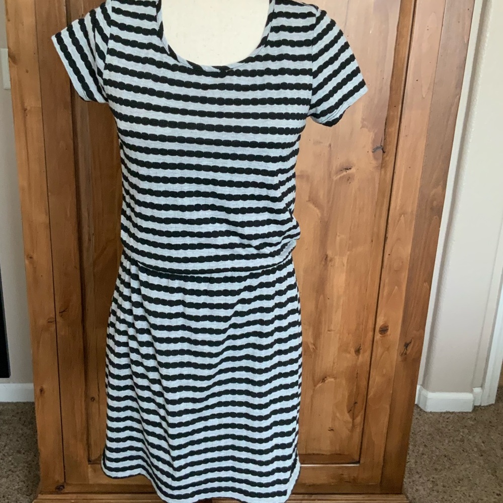 CITY TRIANGLE DRESS